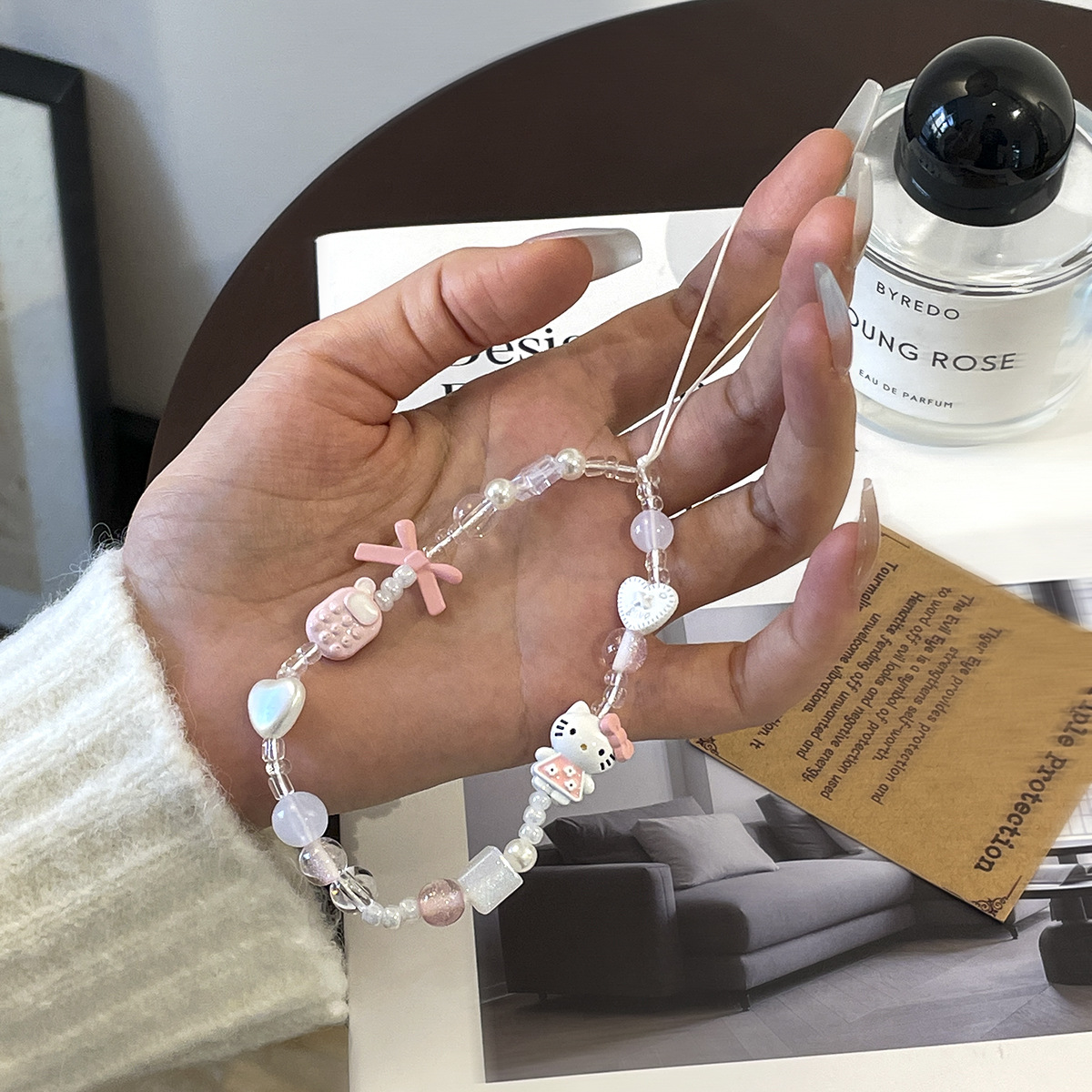 Słodki, uroczy pasek do telefo – Ribbon Bow Gift recenzja i cena