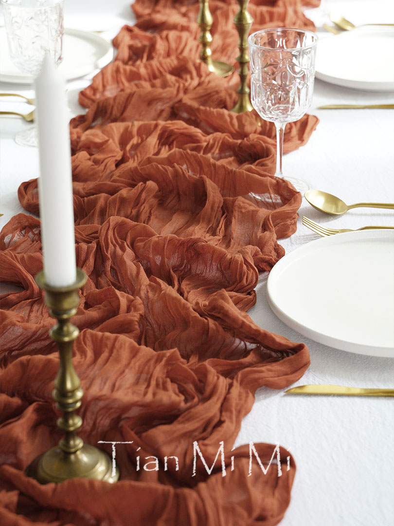 Półprzezroczysty bieżnik z gaz – Christmas Table Runner recenzja i cena